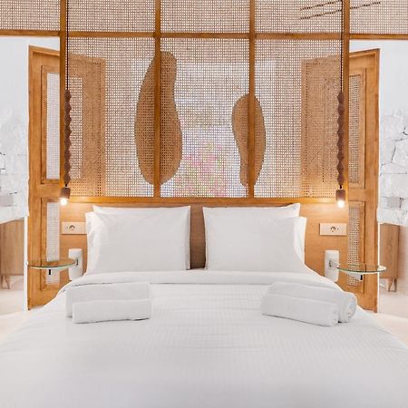Faos Exclusive Suites Ornos  Ngoại thất bức ảnh