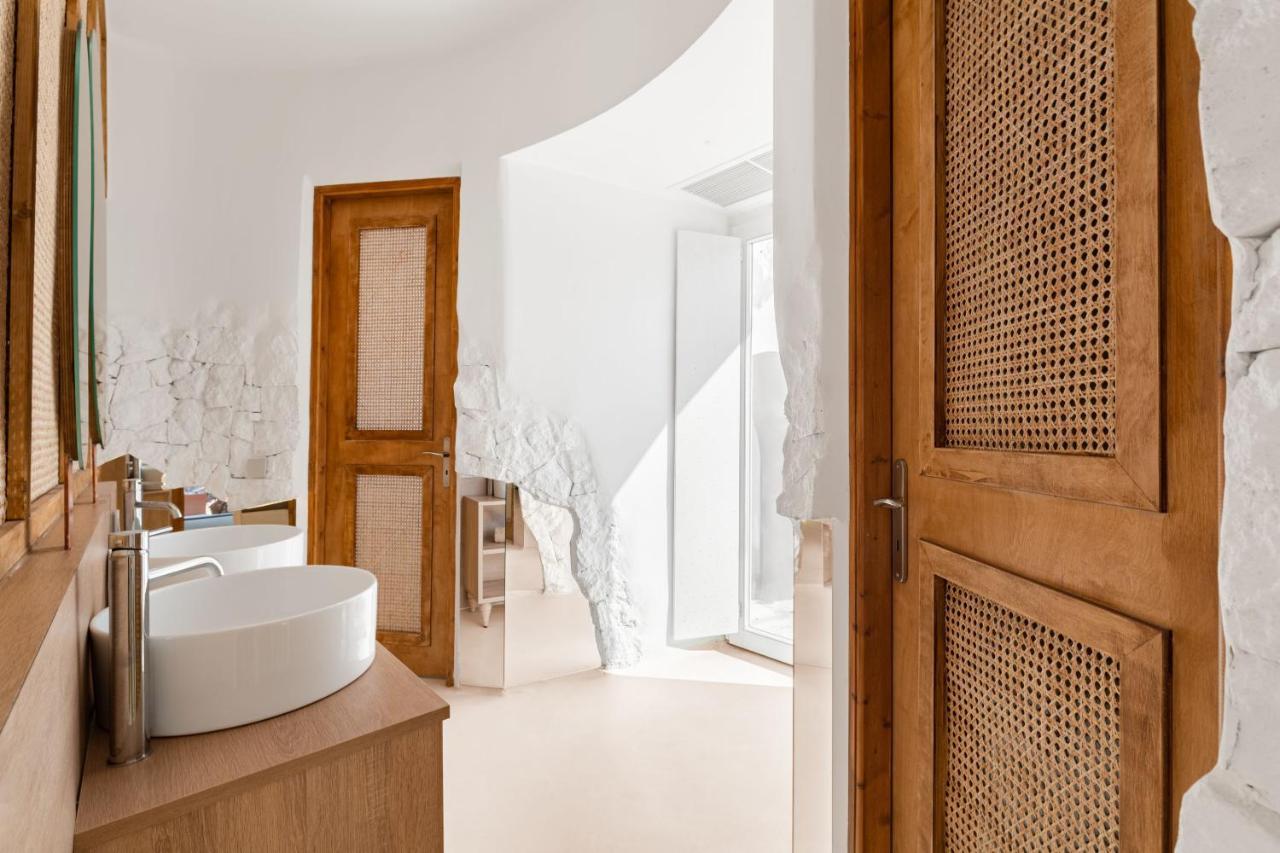 Faos Exclusive Suites Ornos  Ngoại thất bức ảnh