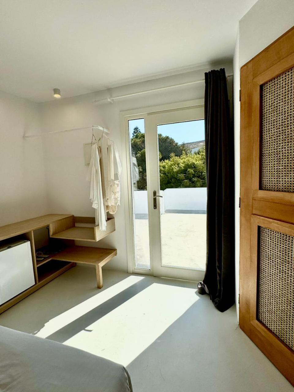 Faos Exclusive Suites Ornos  Ngoại thất bức ảnh