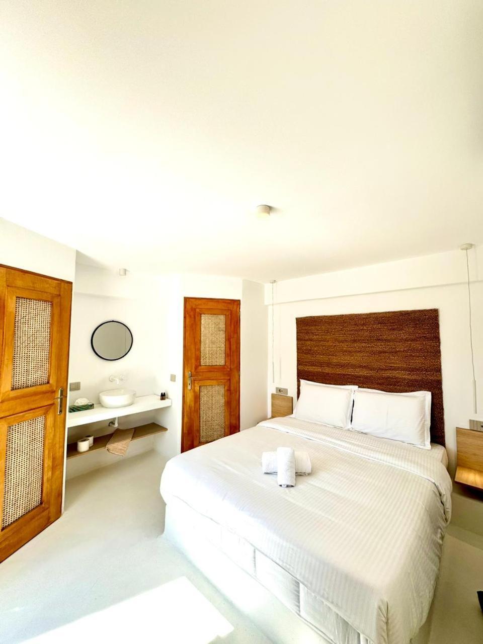 Faos Exclusive Suites Ornos  Ngoại thất bức ảnh